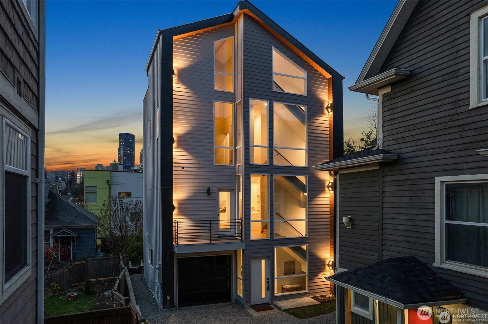 209 15th Avenue, Seattle, WA 98122