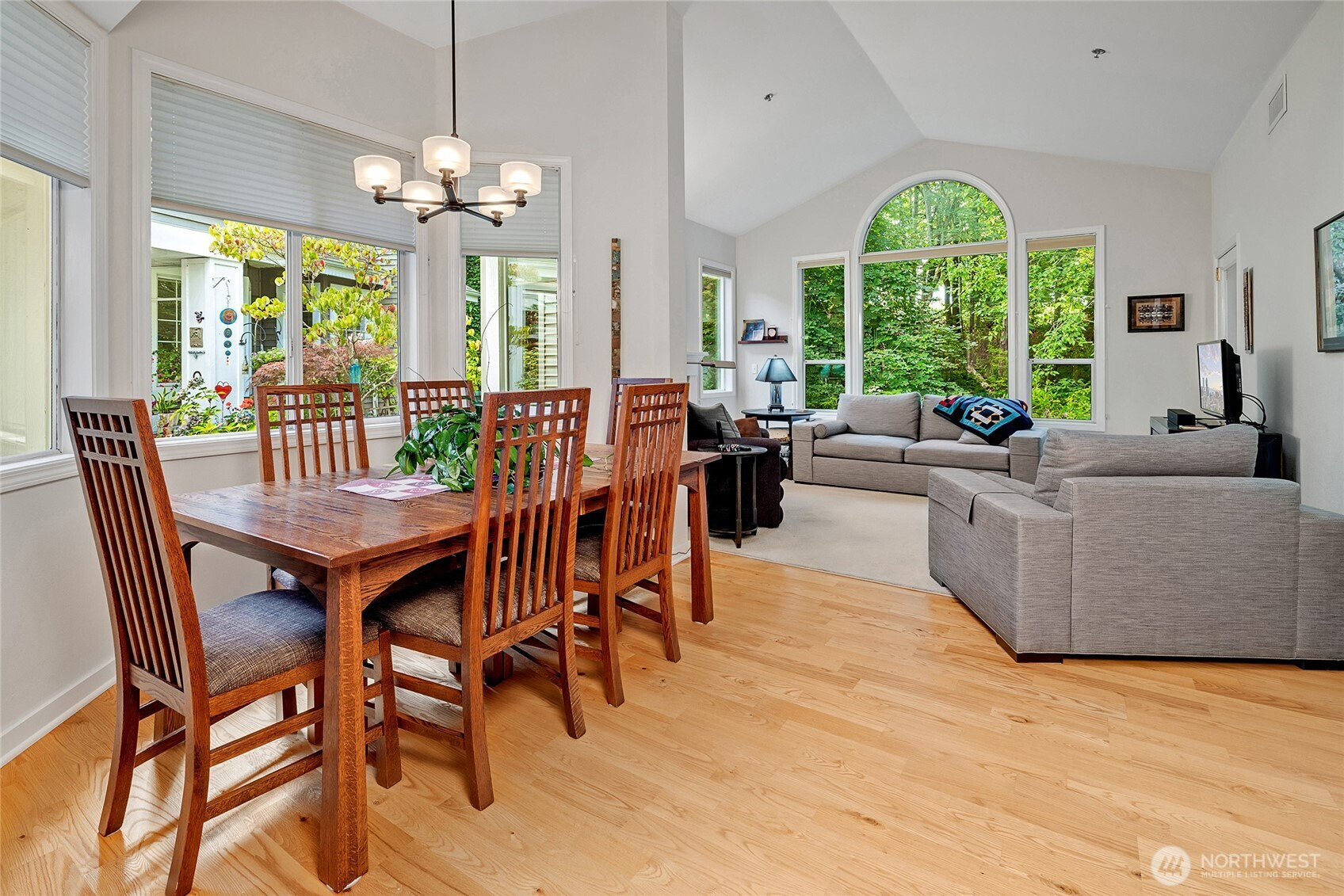 15929 67th Lane NE, Kenmore, WA 98028