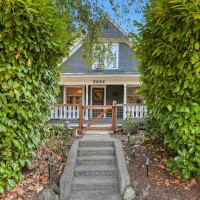 3654 35th Avenue W, Seattle, WA 98199