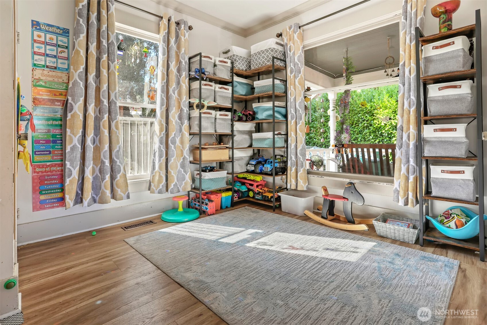 3654 35th Avenue W, Seattle, WA 98199