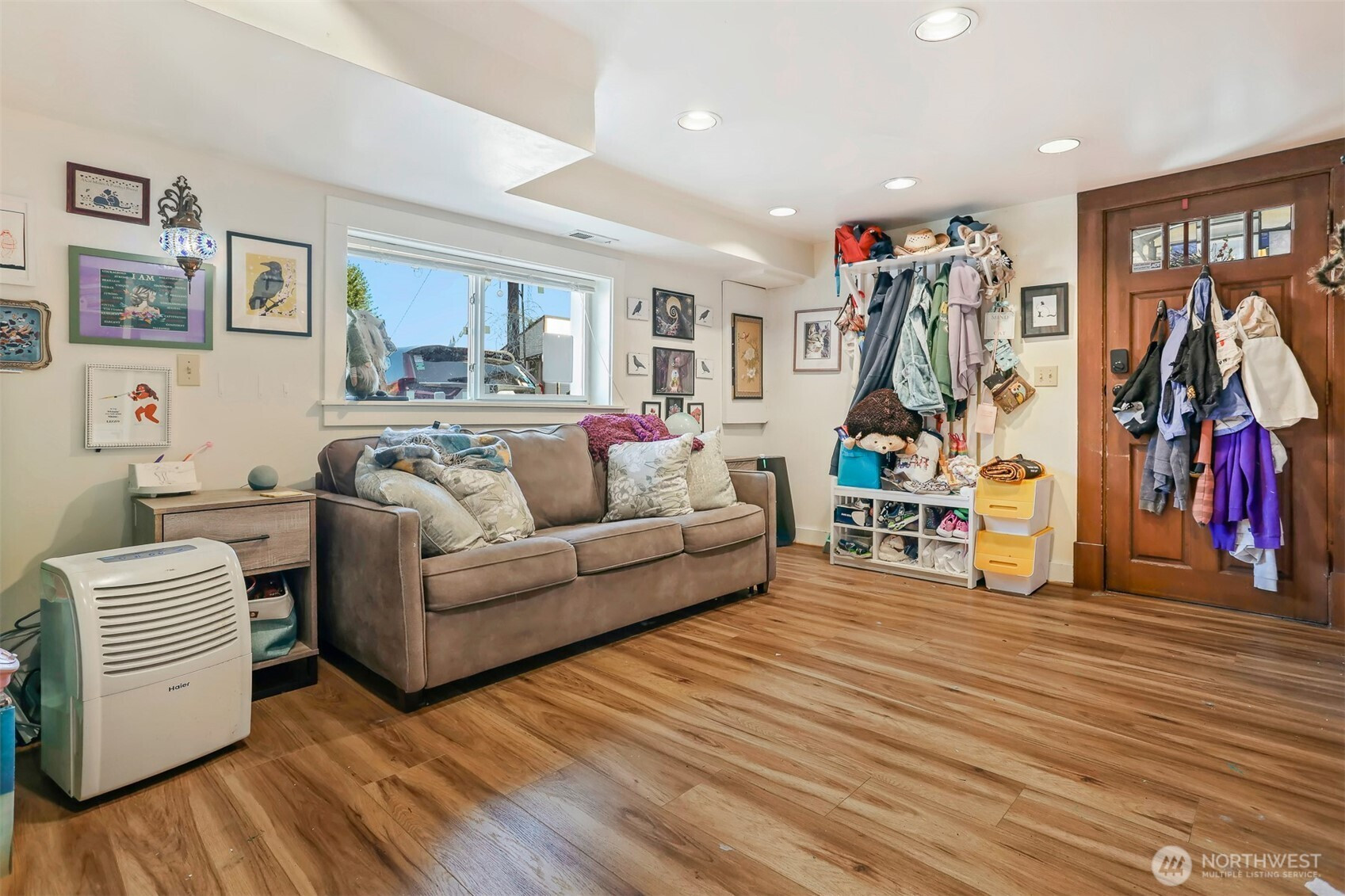 3654 35th Avenue W, Seattle, WA 98199