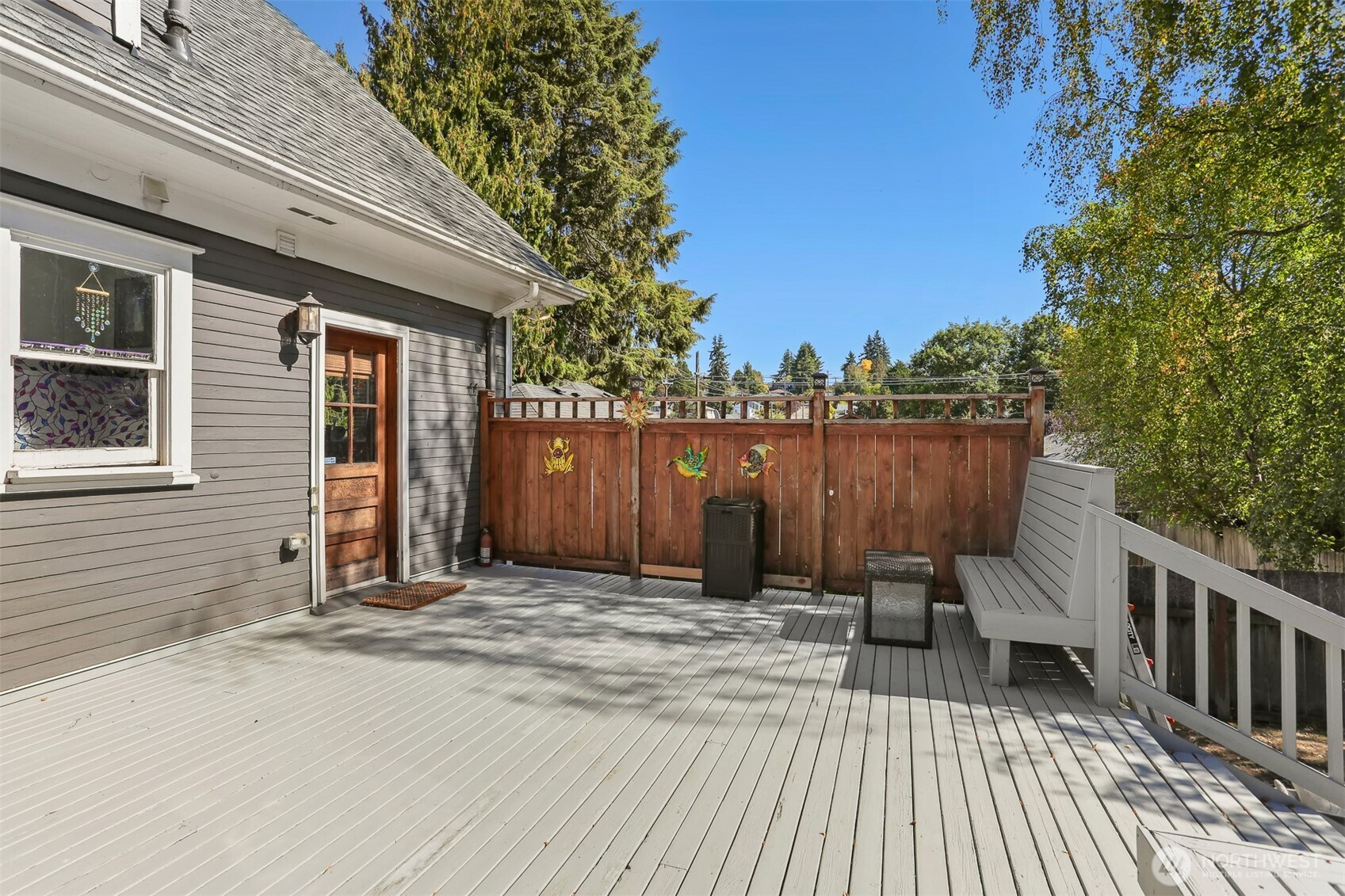 3654 35th Avenue W, Seattle, WA 98199