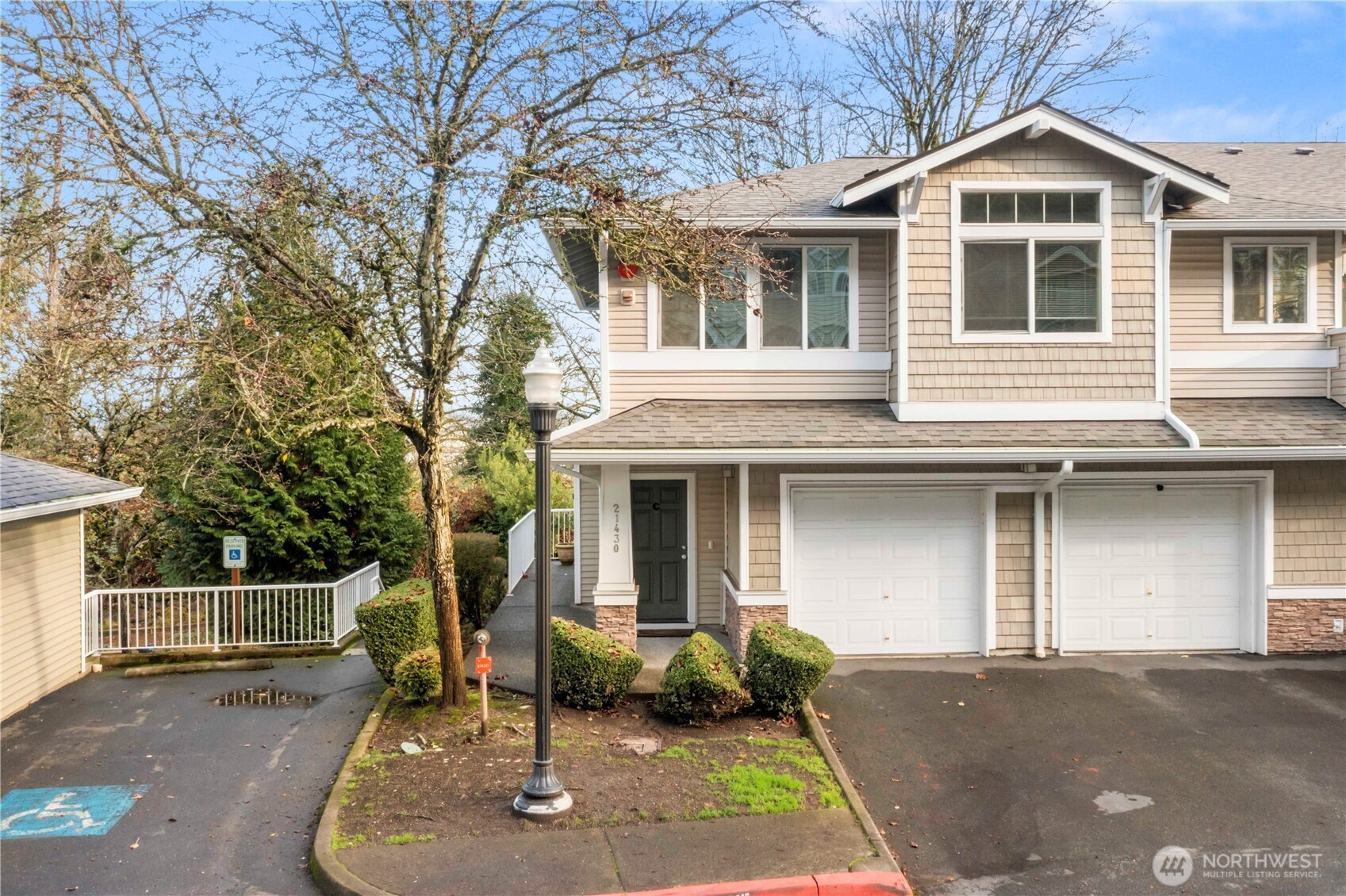 21430 40th Place S, Tukwila, WA 98198