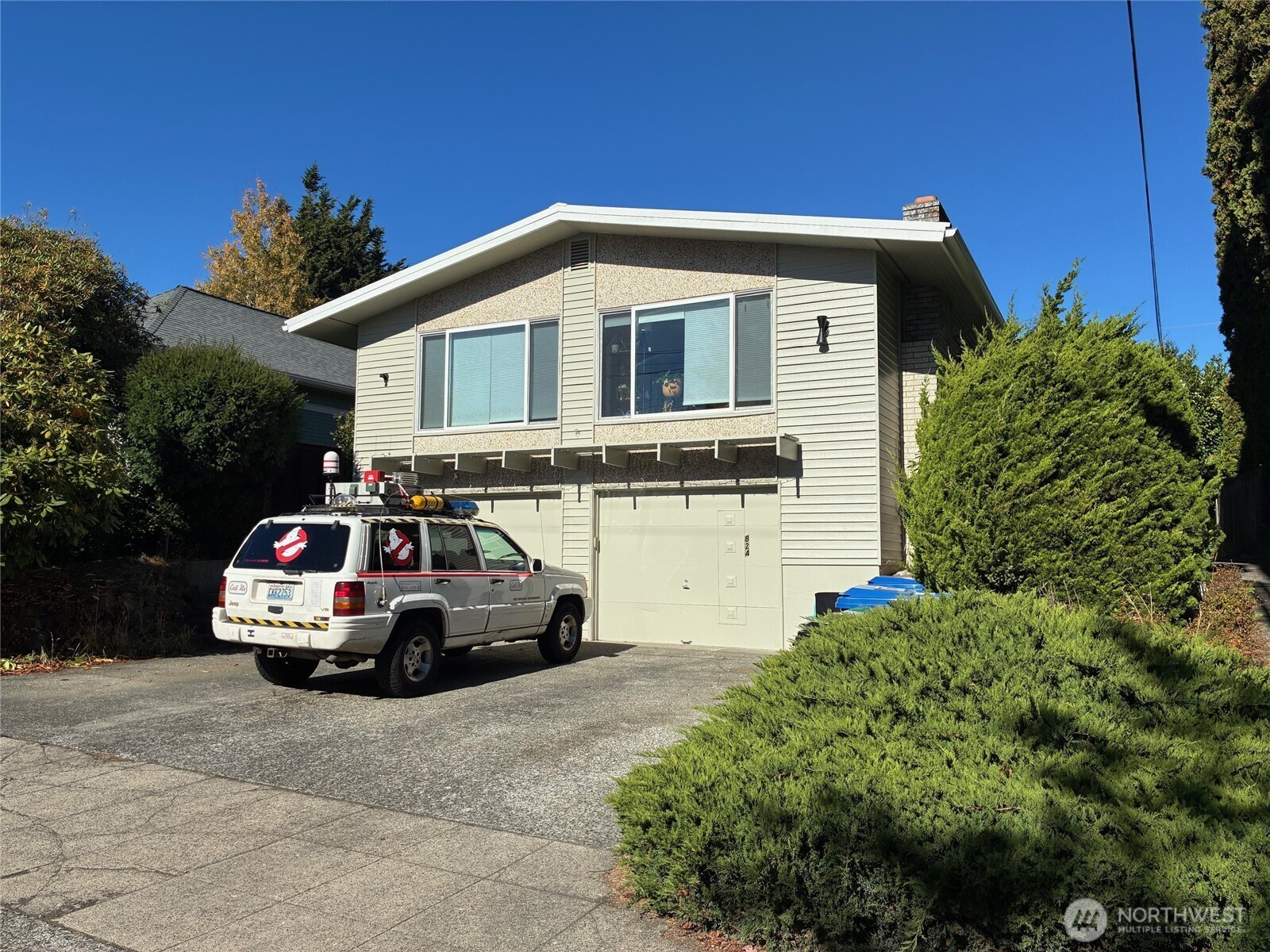 824 NW 64th Street, Seattle, WA 98107