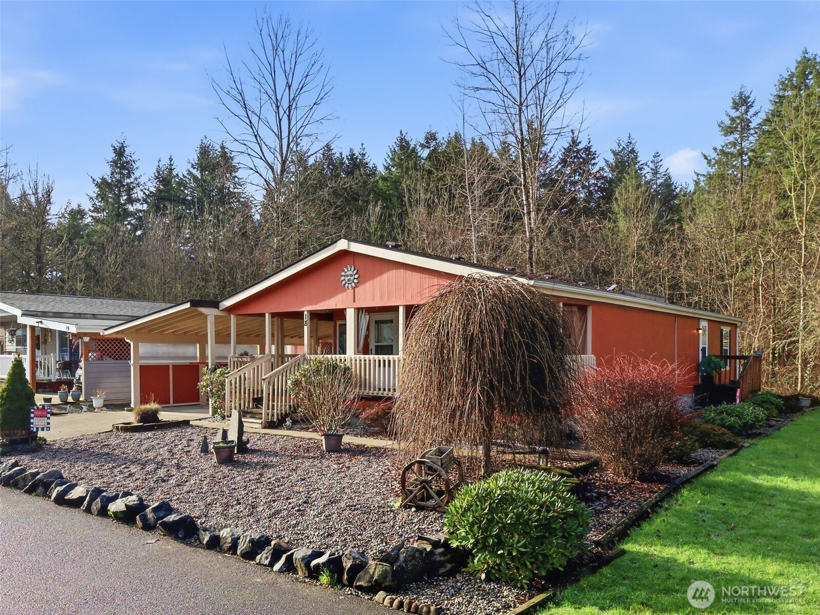 1011 S Scheuber Road, Centralia, WA 98531