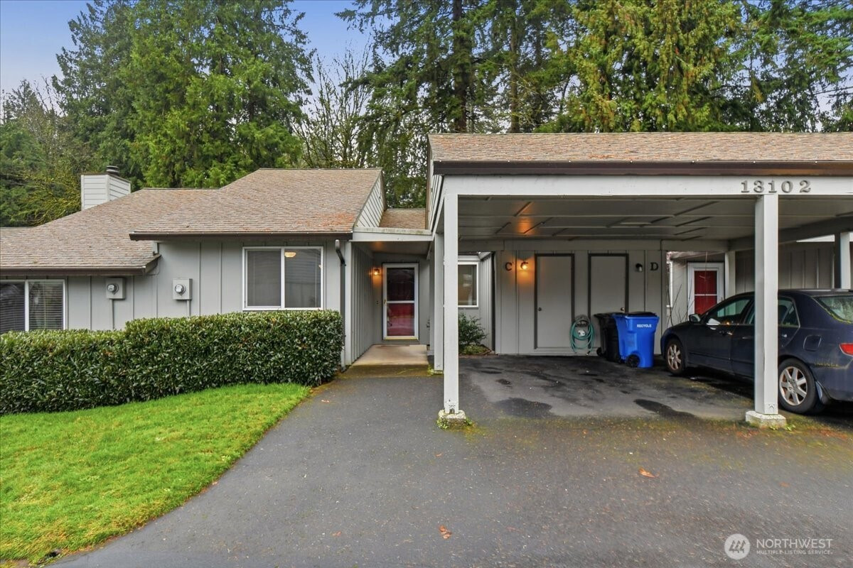 13102 NW 8th Way, Vancouver, WA 98685