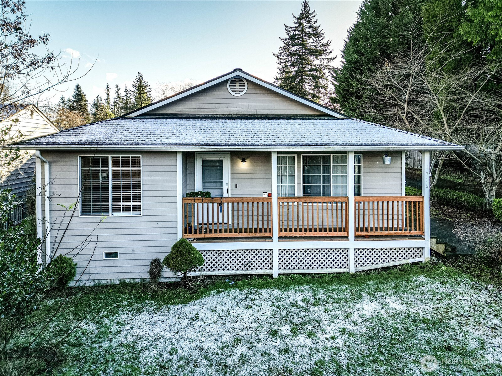 1716 Scenic Drive, Everett, WA 98203