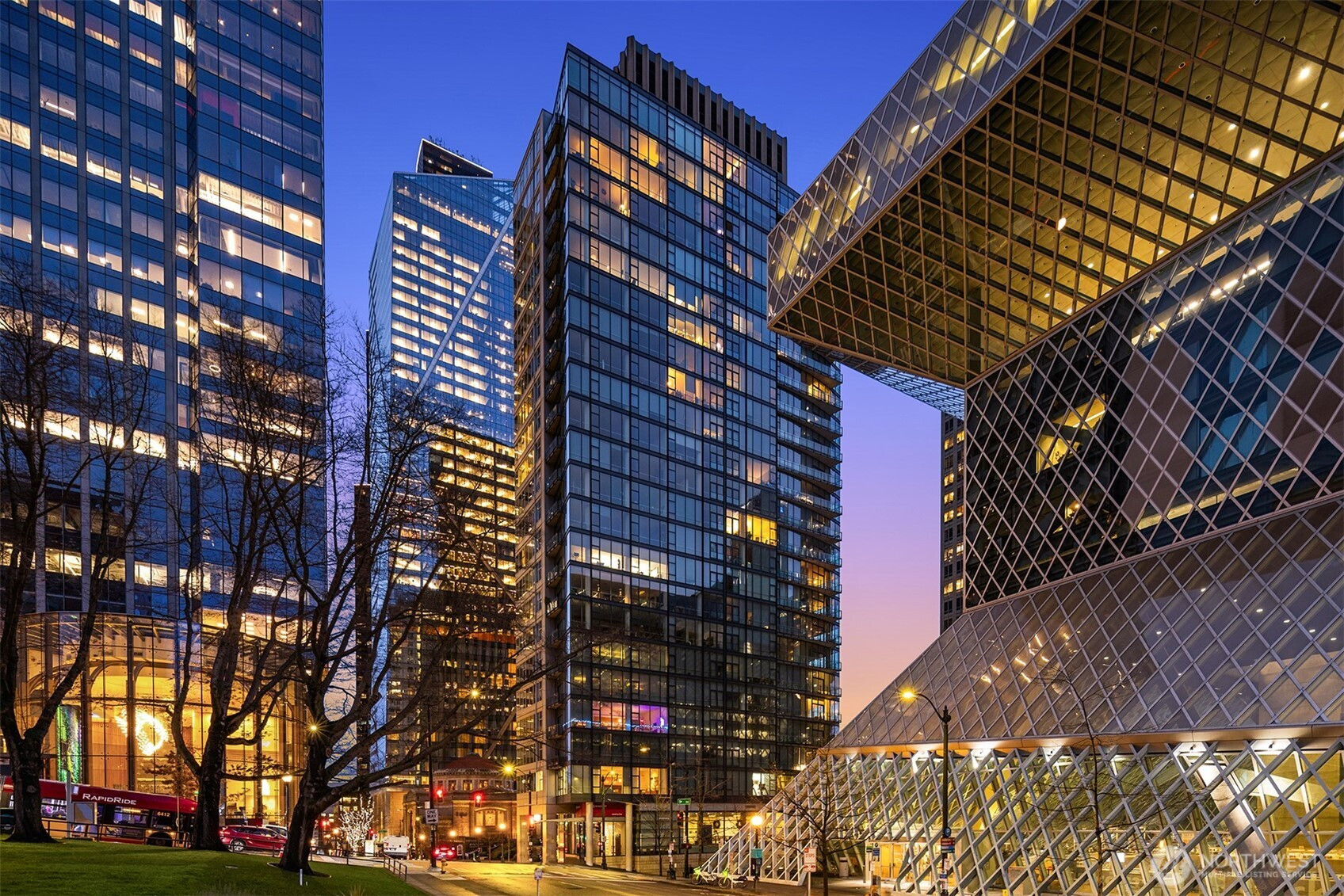 909 5th Avenue, Seattle, WA 98164