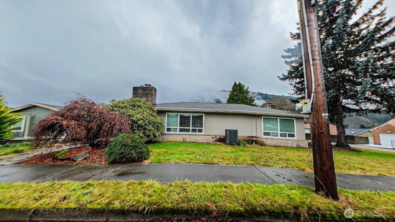 283 Division Avenue, Morton, WA 98356