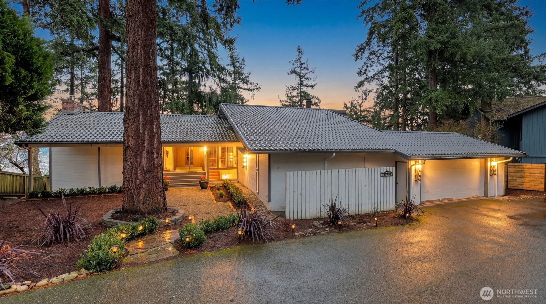 7808 89th Place SE, Mercer Island, WA 98040