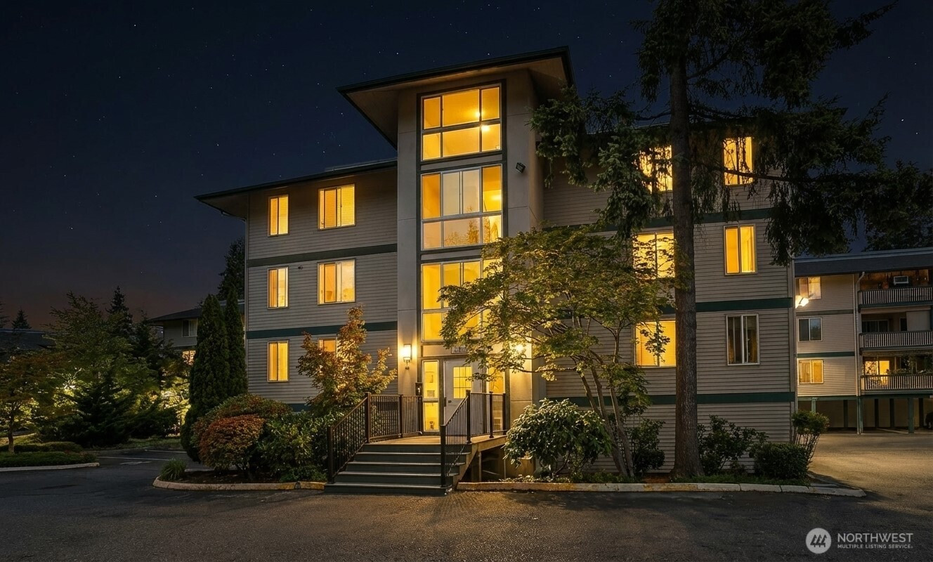 5630 200th Street SW, Lynnwood, WA 98036