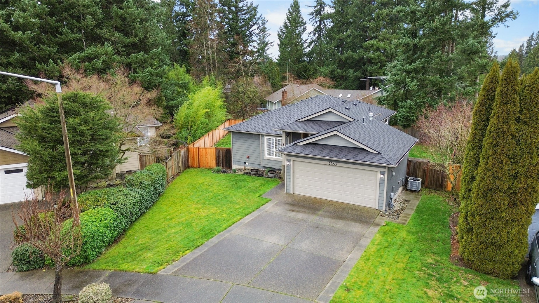 3263 Lois Lane, Enumclaw, WA 98022