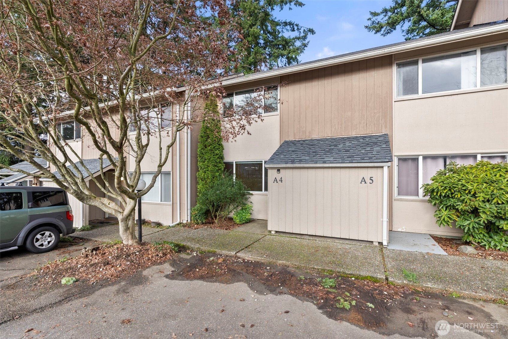 2300 9th Avenue SW, Olympia, WA 98502