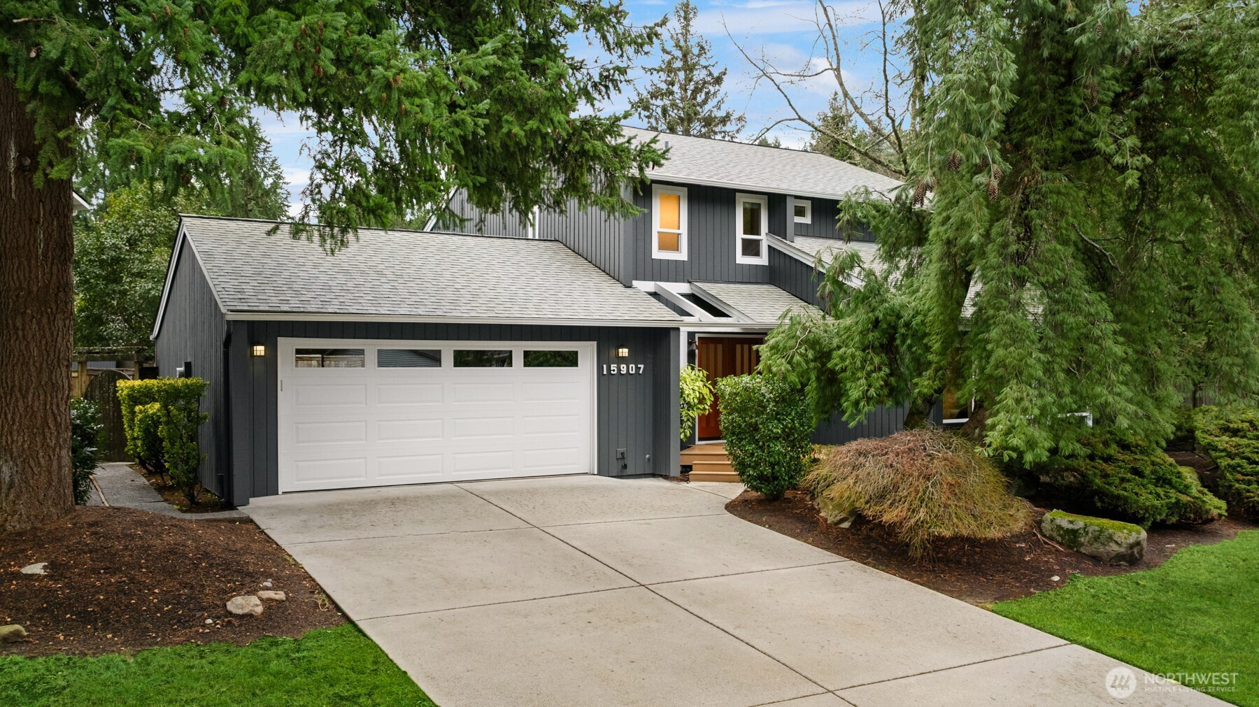15907 SE 48th Drive, Bellevue, WA 98006