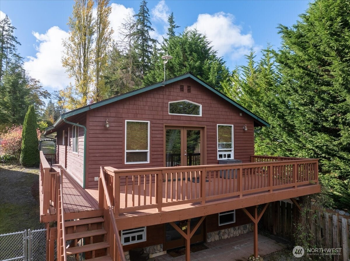 1577 Silver Fir Drive, Camano Island, WA 98282