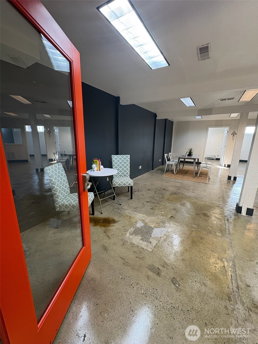 23931 Highway 99, Edmonds, WA 98026