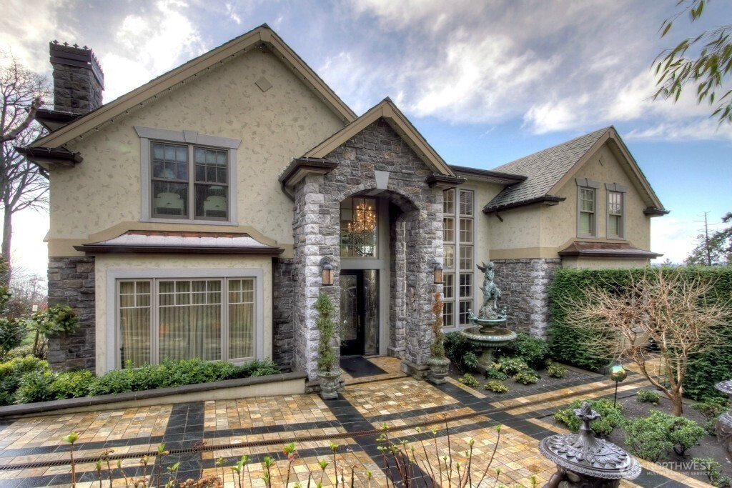 7316 164th Street SW, Edmonds, WA 98026