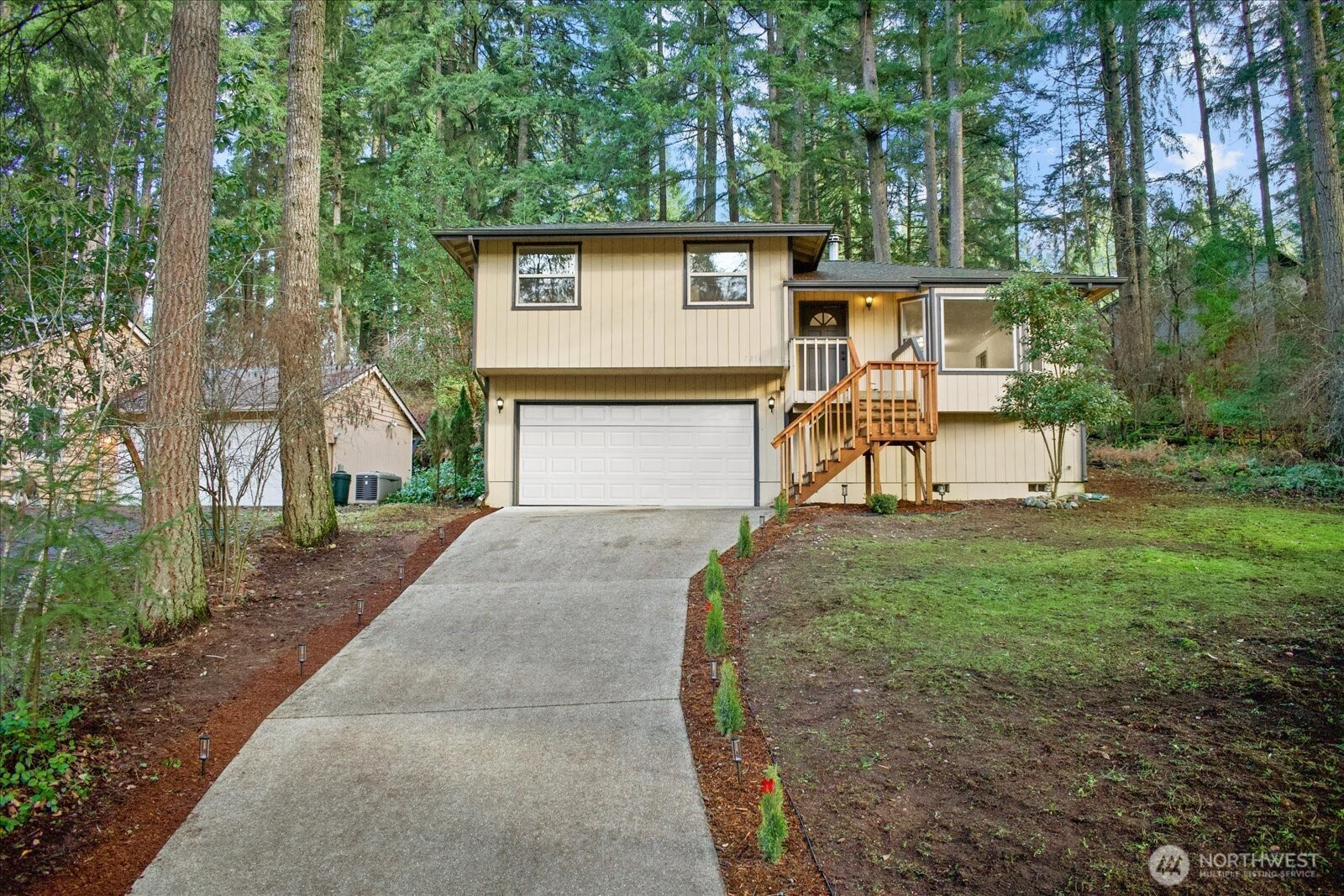 7816 Egret Drive SE, Olympia, WA 98513