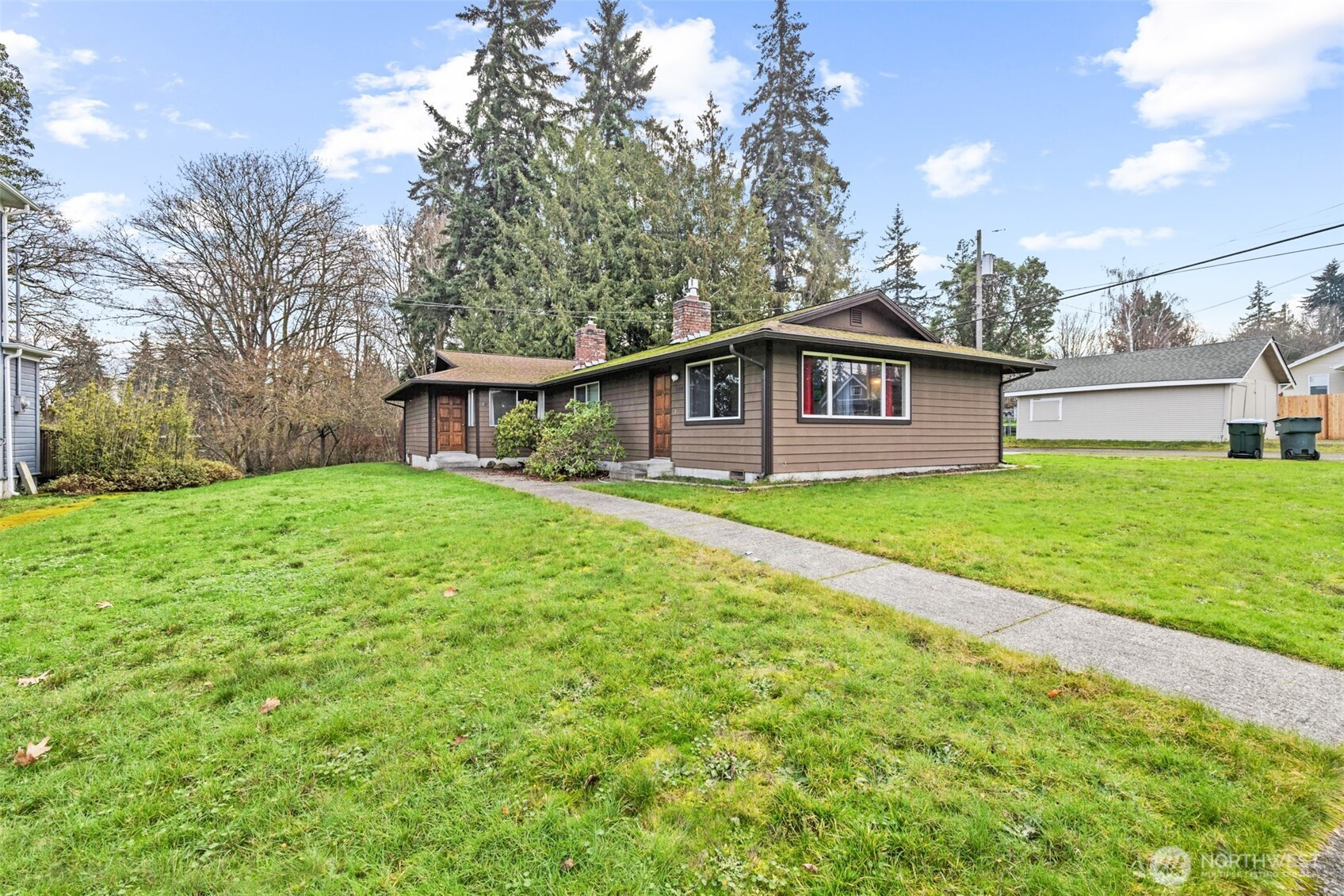 1207 1209 S Pine Street, Port Angeles, WA 98362