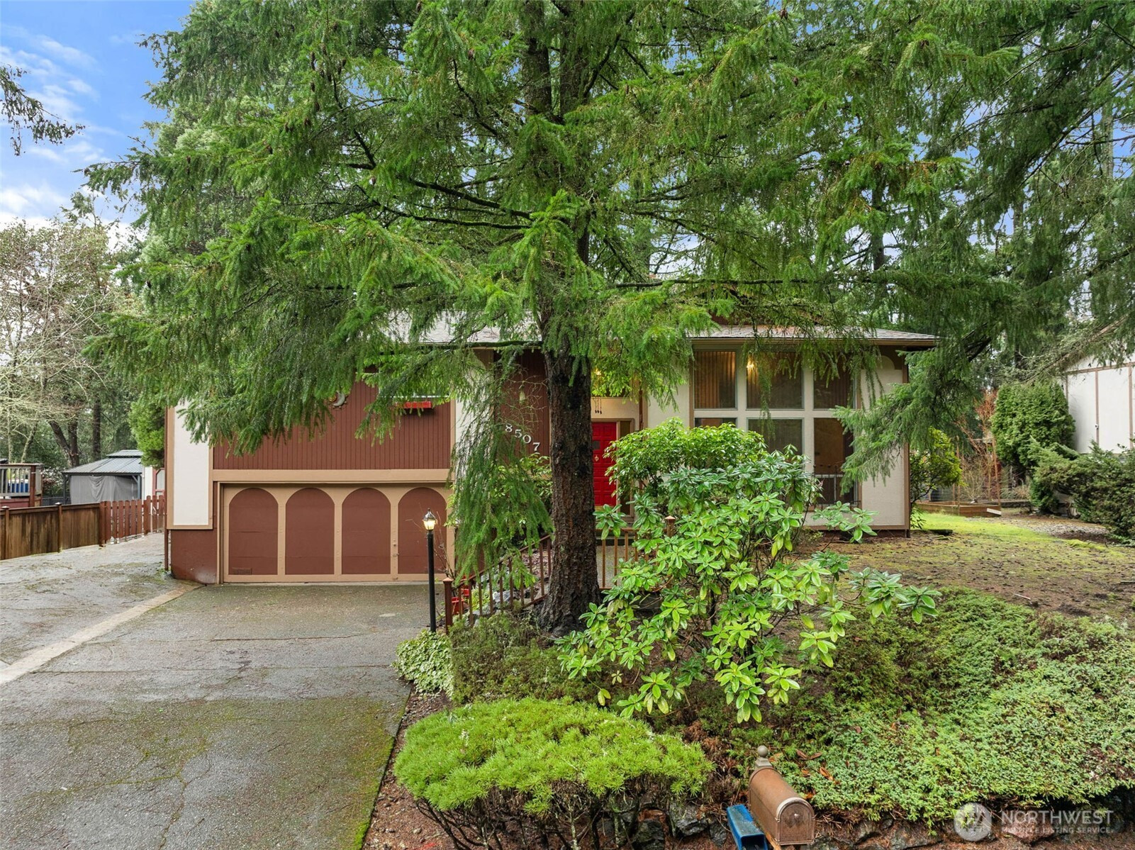 8507 45th Street W, Tacoma, WA 98466