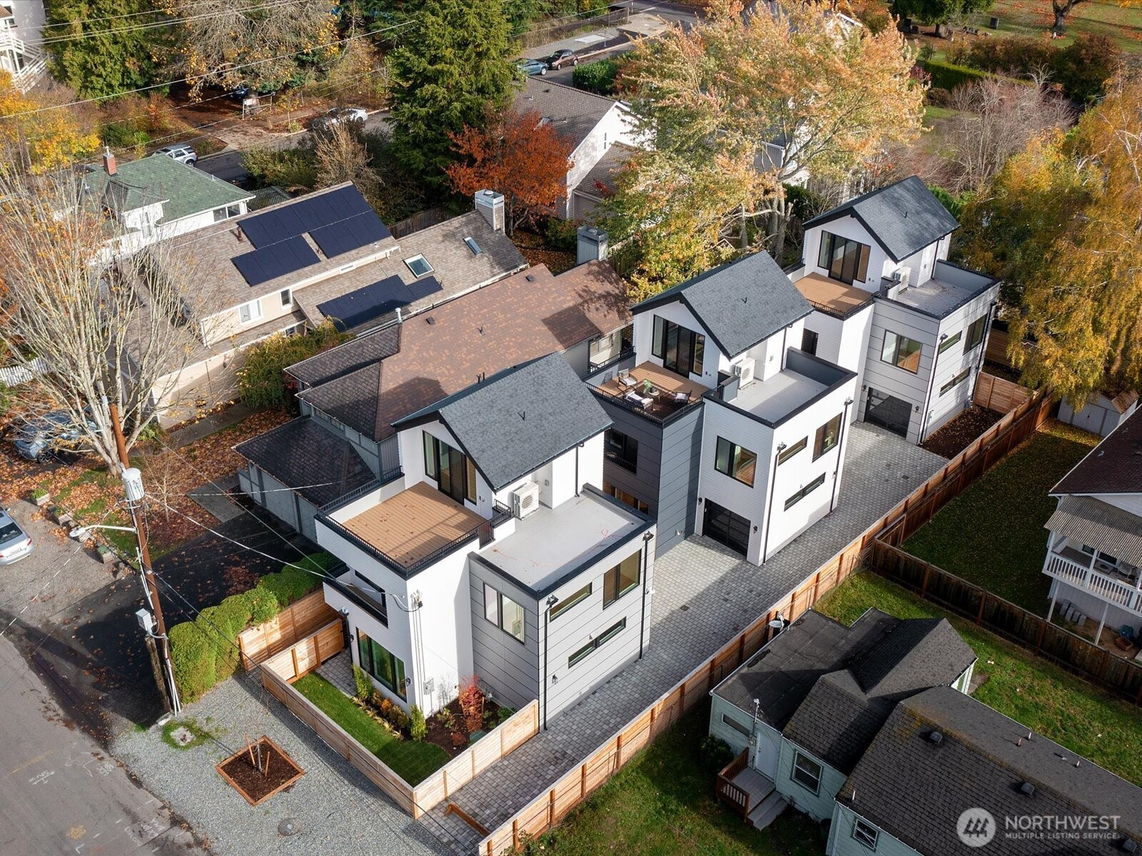 8750 13th Avenue NW, Seattle, WA 98117