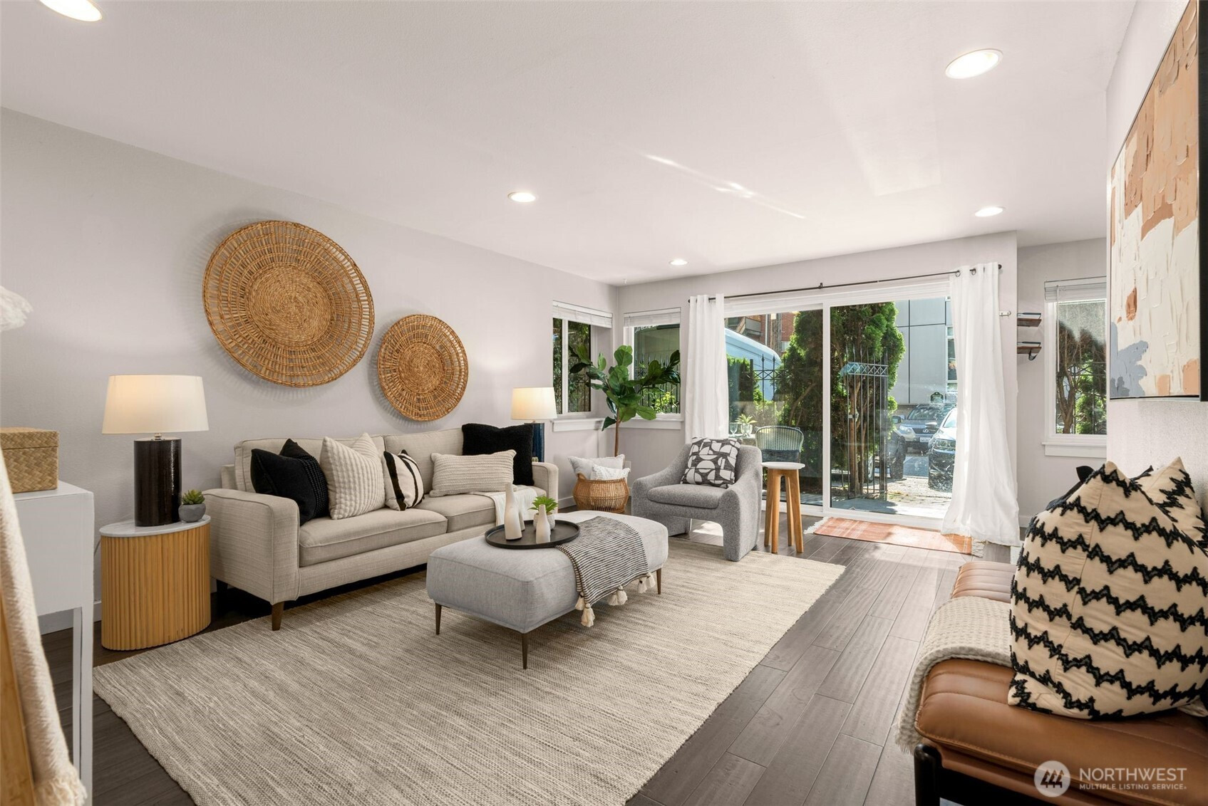 2219 Eastlake Avenue E, Seattle, WA 98102