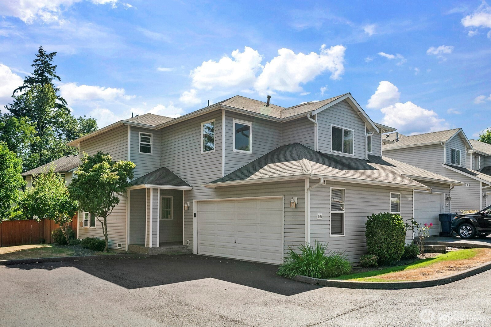 15203 Admiralty WY Unit #E15, Lynnwood, WA 98087