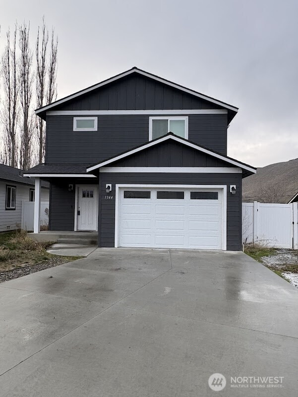 1344 Theo Way, Rock Island, WA 98850