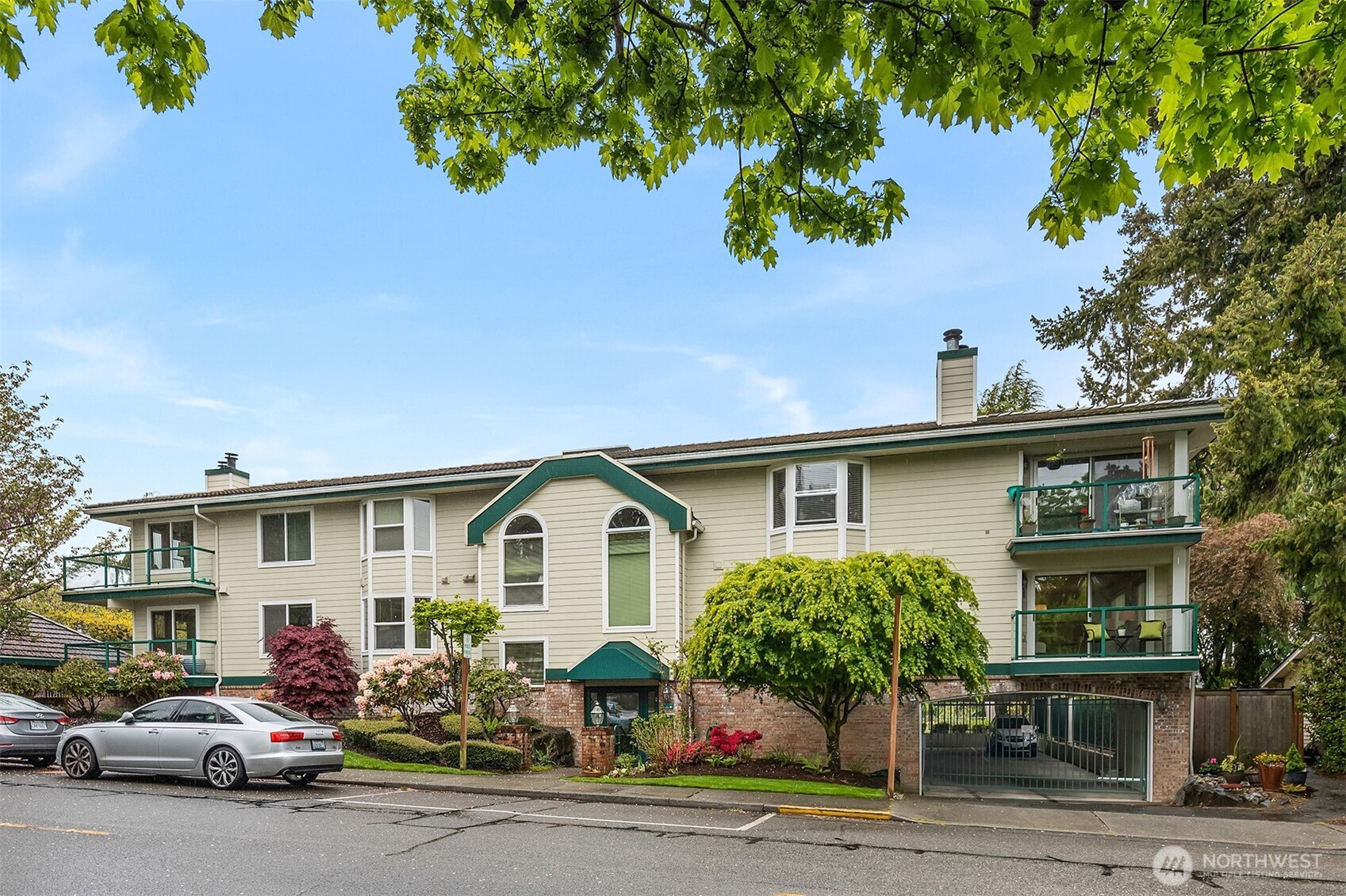 609 7th Avenue N, Edmonds, WA 98020