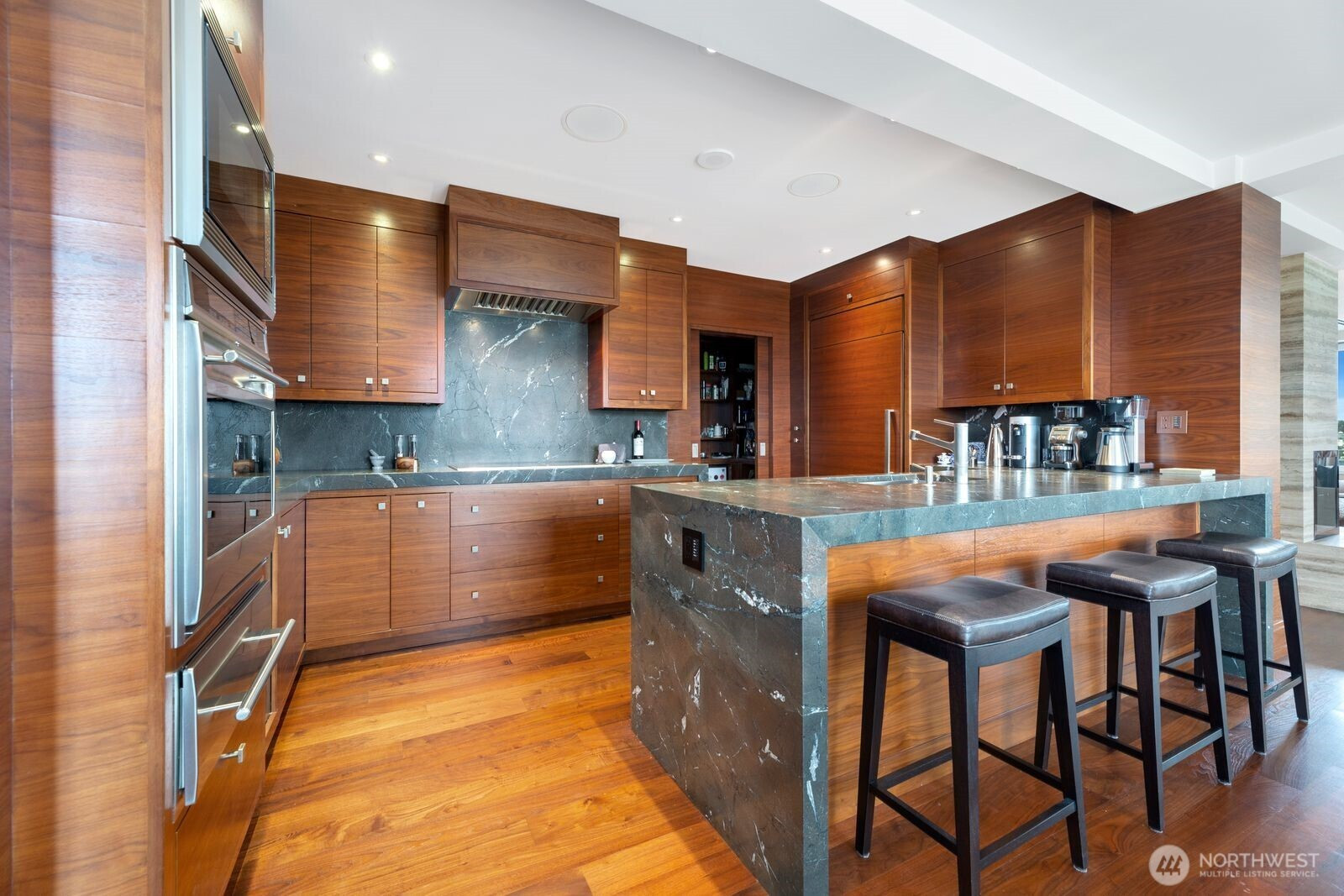 1300 University Street, Seattle, WA 98101