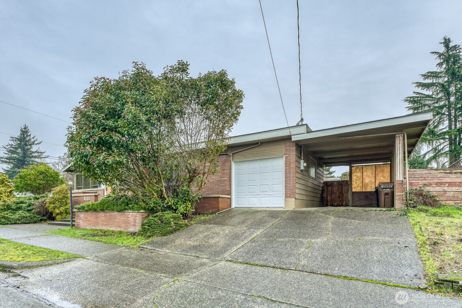 1131 Lenore Drive, Tacoma, WA 98406