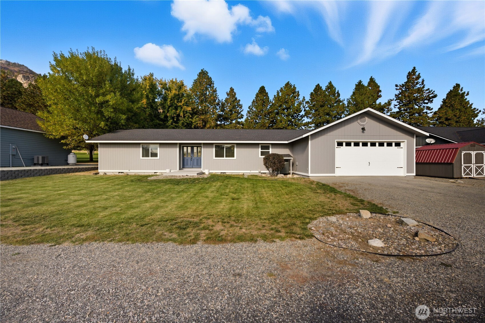 99 Golf Course Drive, Pateros, WA 98846