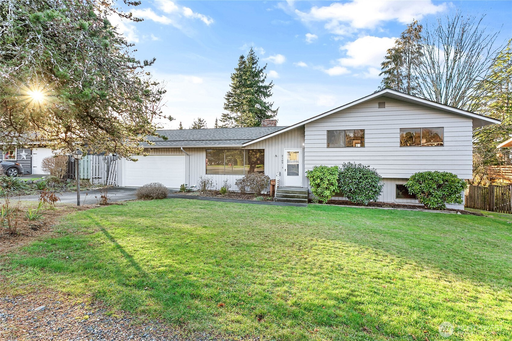 2109 Ontario Street, Bellingham, WA 98229