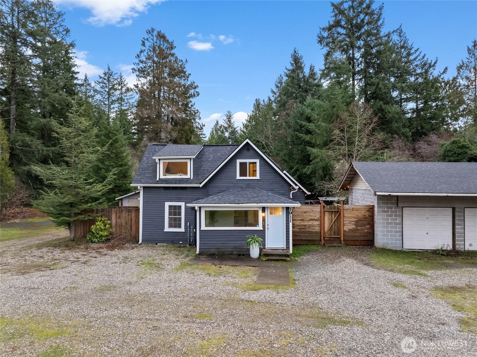 1911 Sidney Avenue, Port Orchard, WA 98366