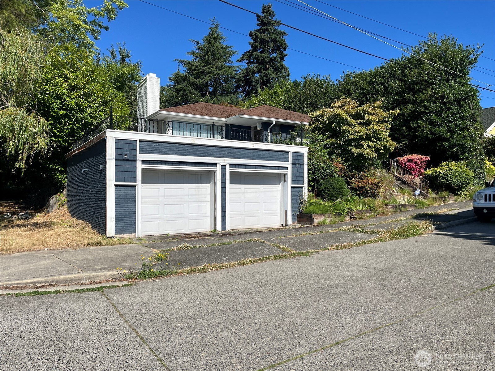 6925 52nd Avenue S, Seattle, WA 98118