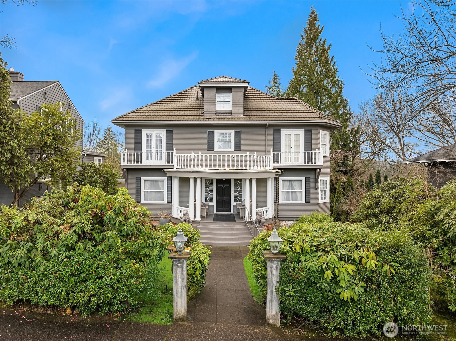 1021 34th Avenue E, Seattle, WA 98112