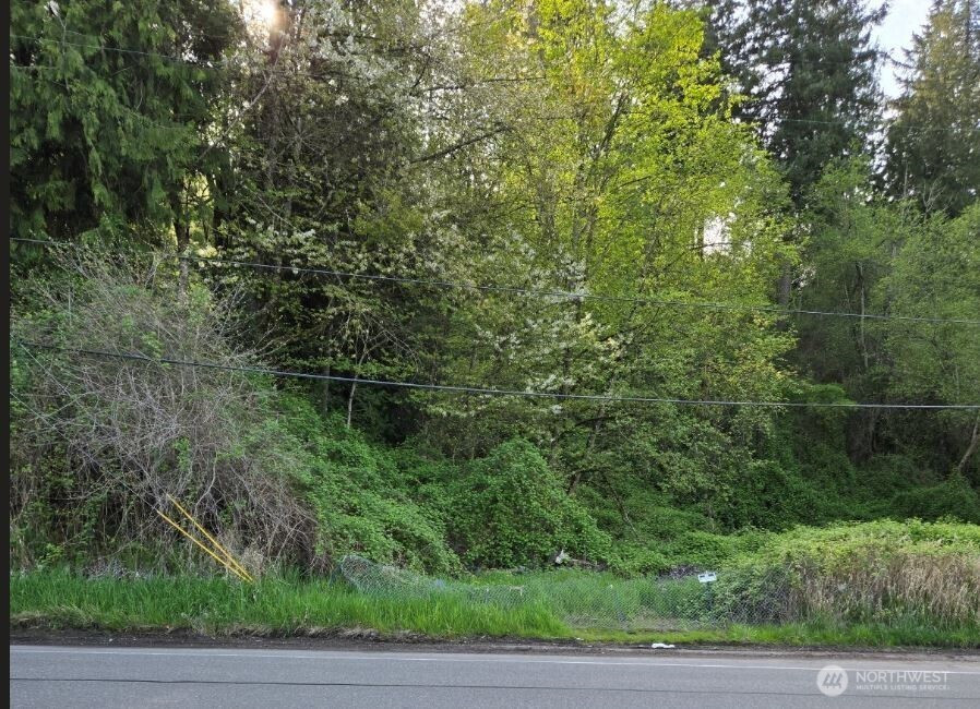 2210 W Valley Hwy E E, Edgewood, WA 98372