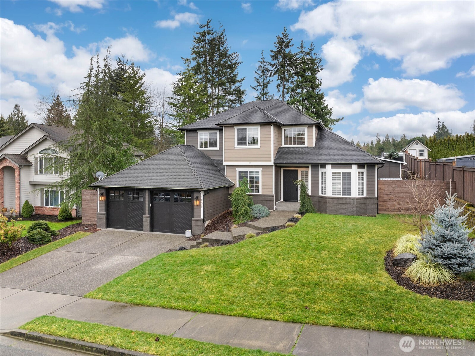 1906 31st Avenue SE, Puyallup, WA 98374