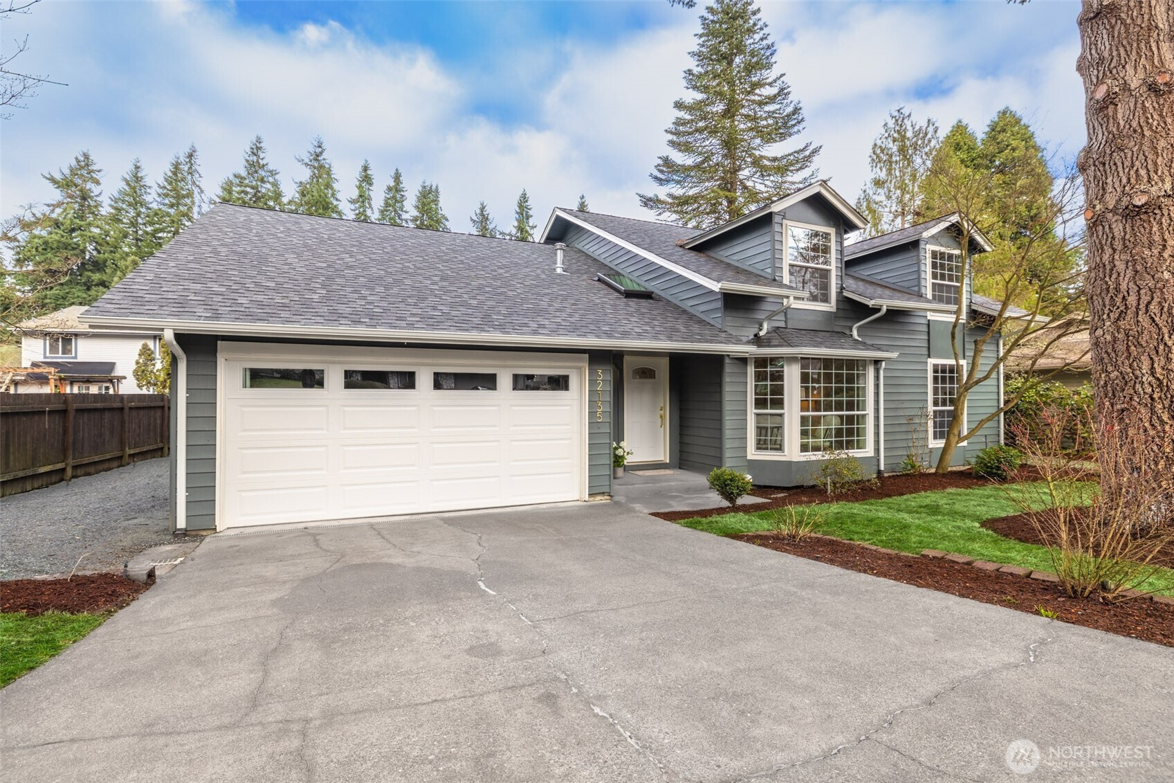 32135 32nd Avenue SW, Federal Way, WA 98023