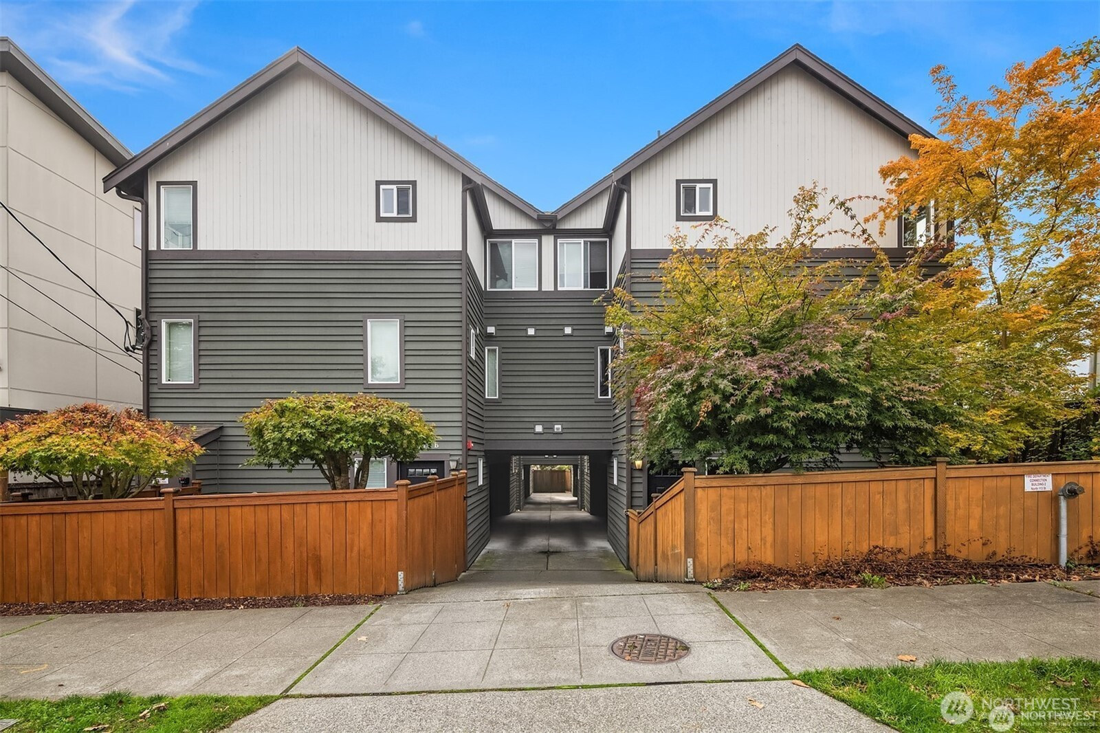 2125 N 113th Street, Seattle, WA 98133