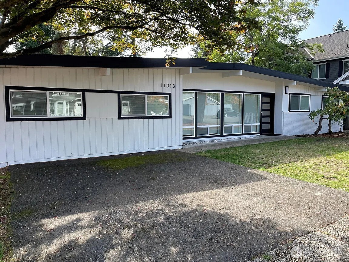 11013 SE 31st Street, Bellevue, WA 98004