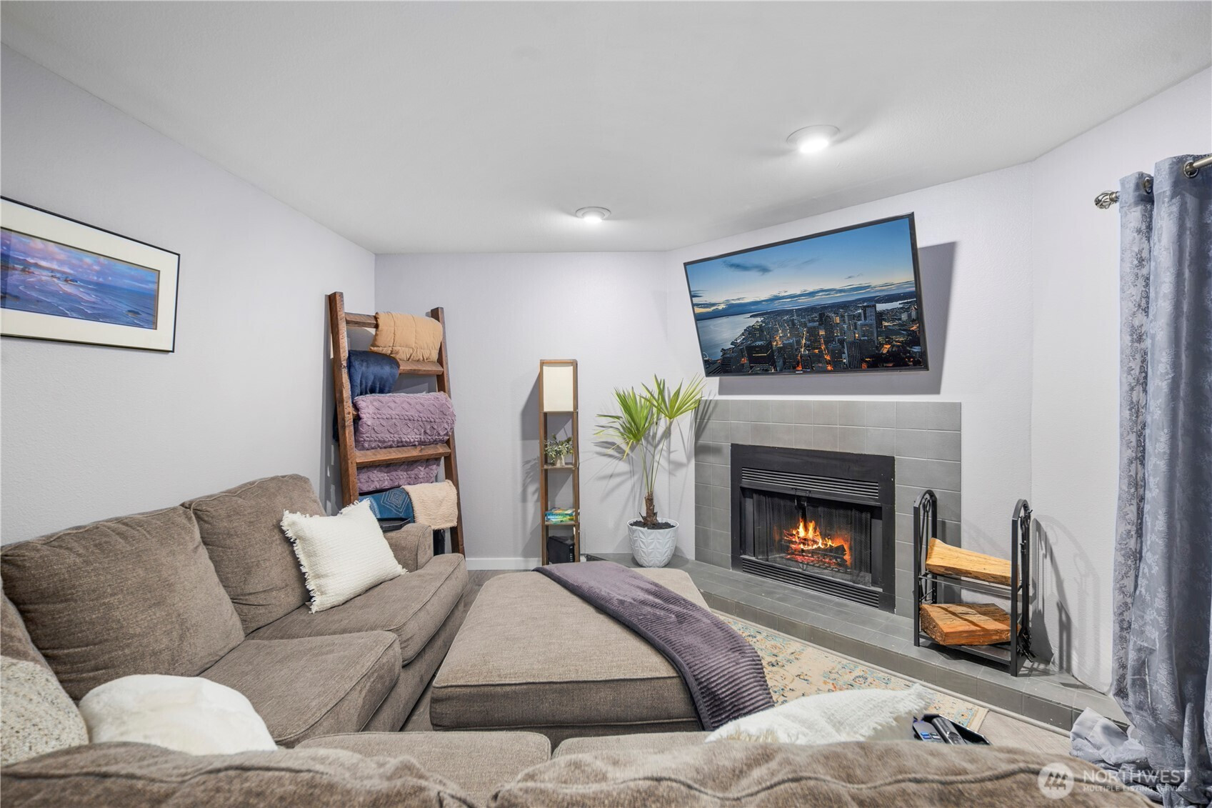 4118 212th Street SW, Mountlake Terrace, WA 98043