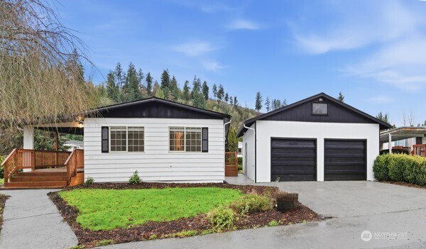 8512 144th Ave E, Puyallup, WA 98372