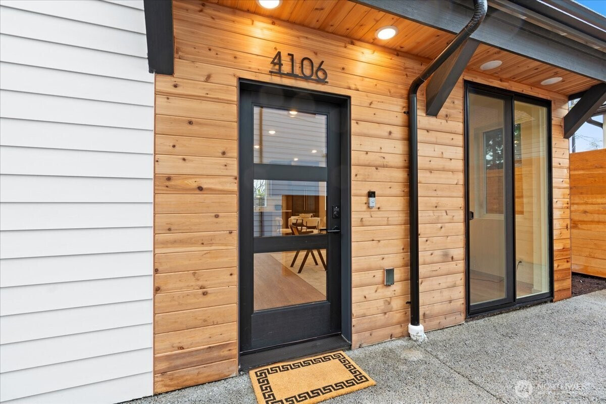4106 49th Avenue SW, Seattle, WA 98116