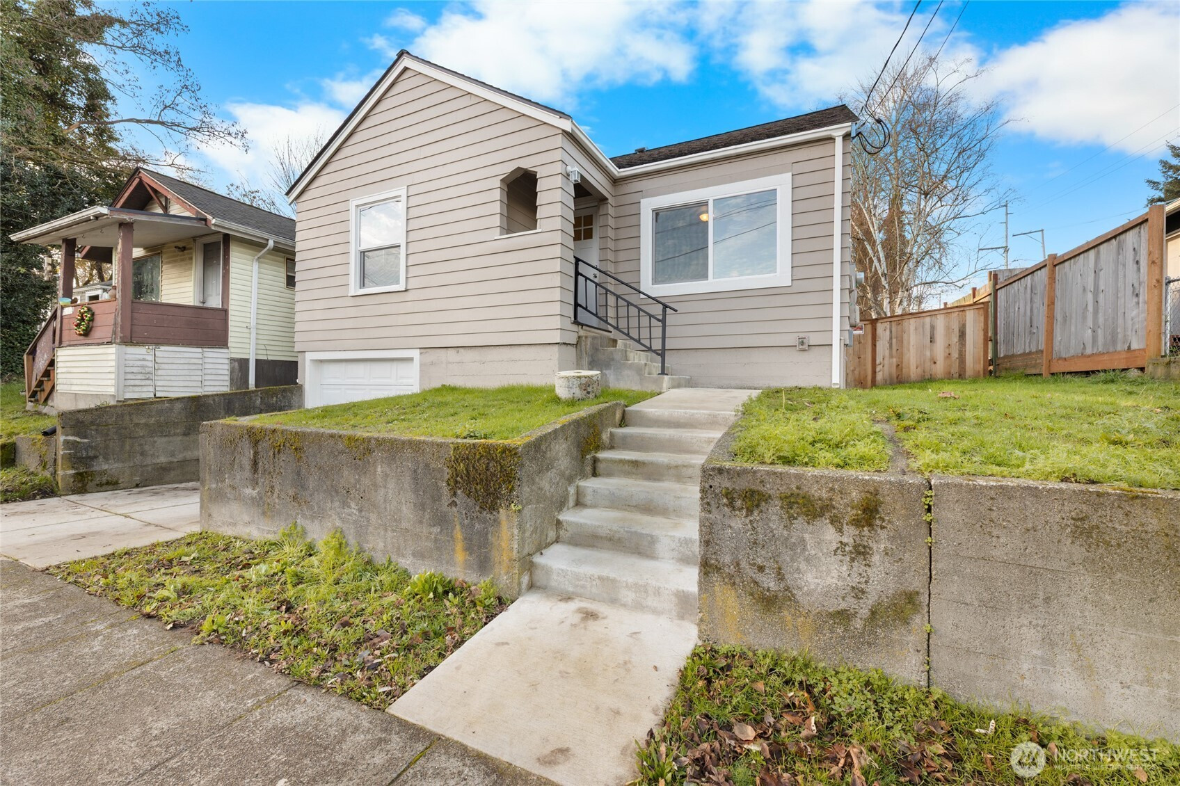 1229 Broadway Ave, Bremerton, WA 98337