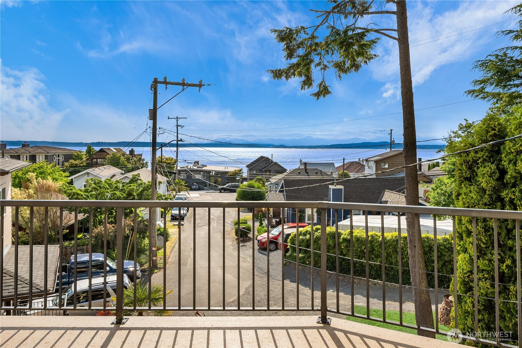 5305 SW Shore Place, Seattle, WA 98136
