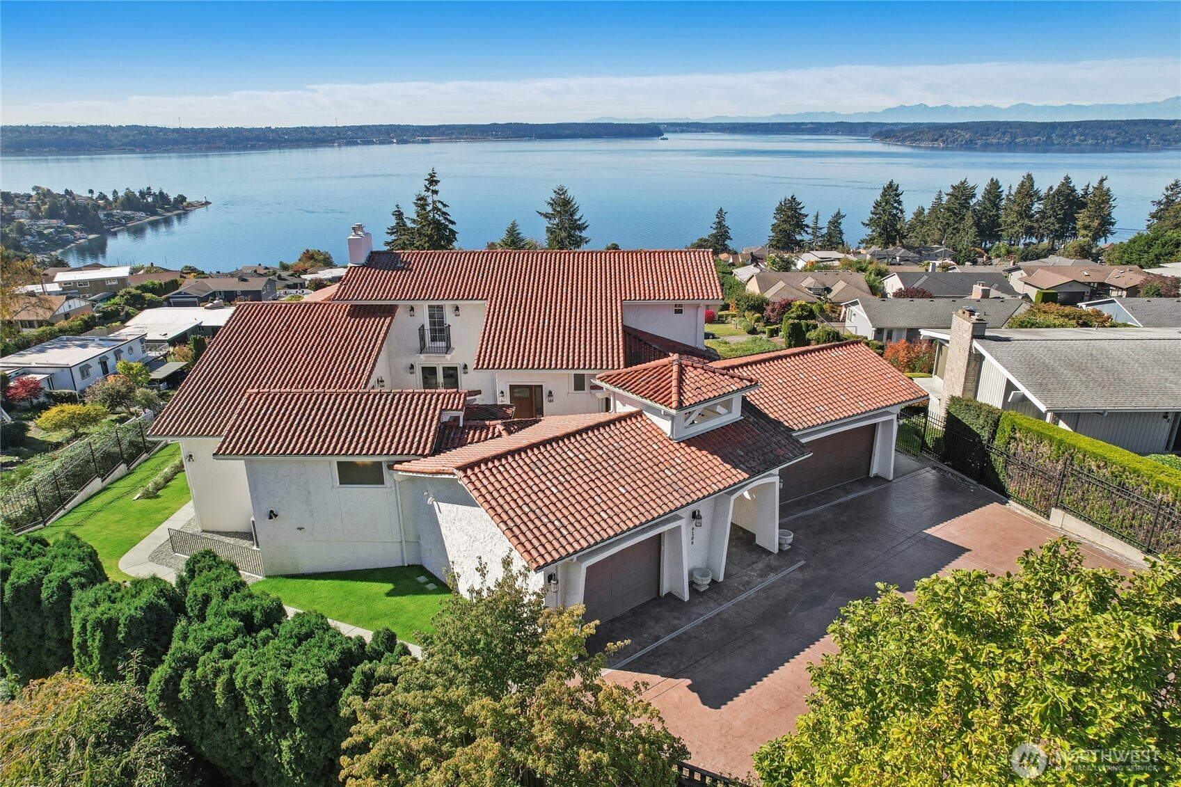 6106 Panorama Drive NE, Tacoma, WA 98422