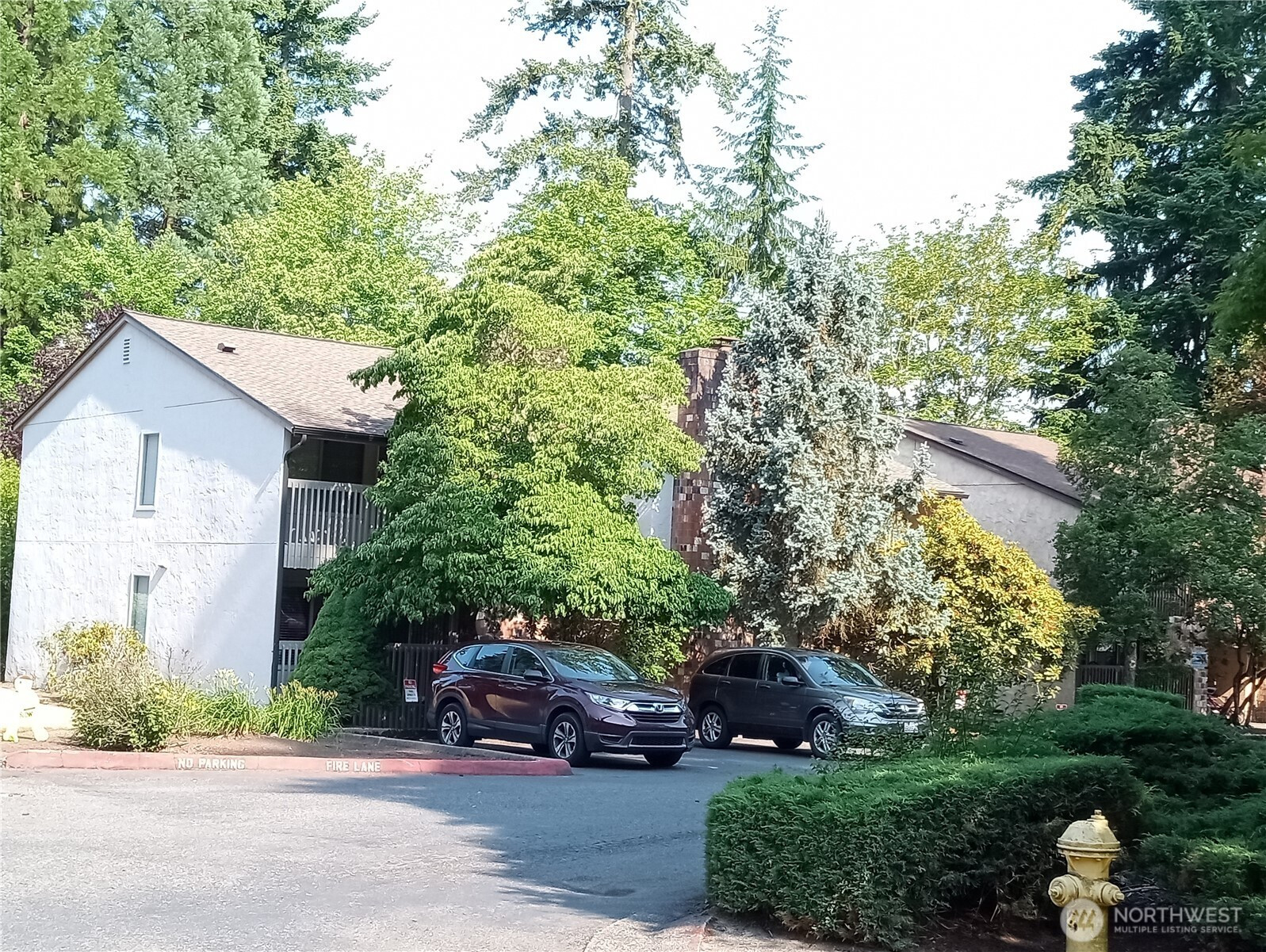 12602 NE 118th Street, Kirkland, WA 98034