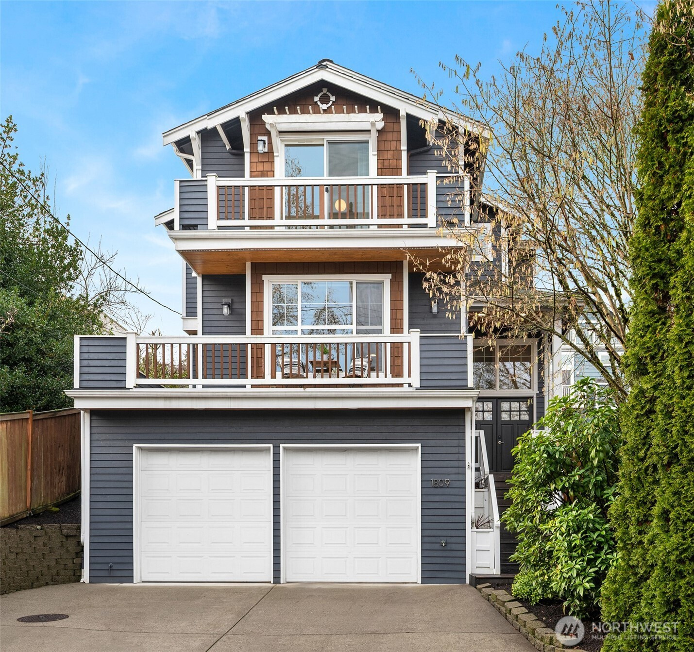 1809 Martin Luther King Jr Way, Seattle, WA 98122