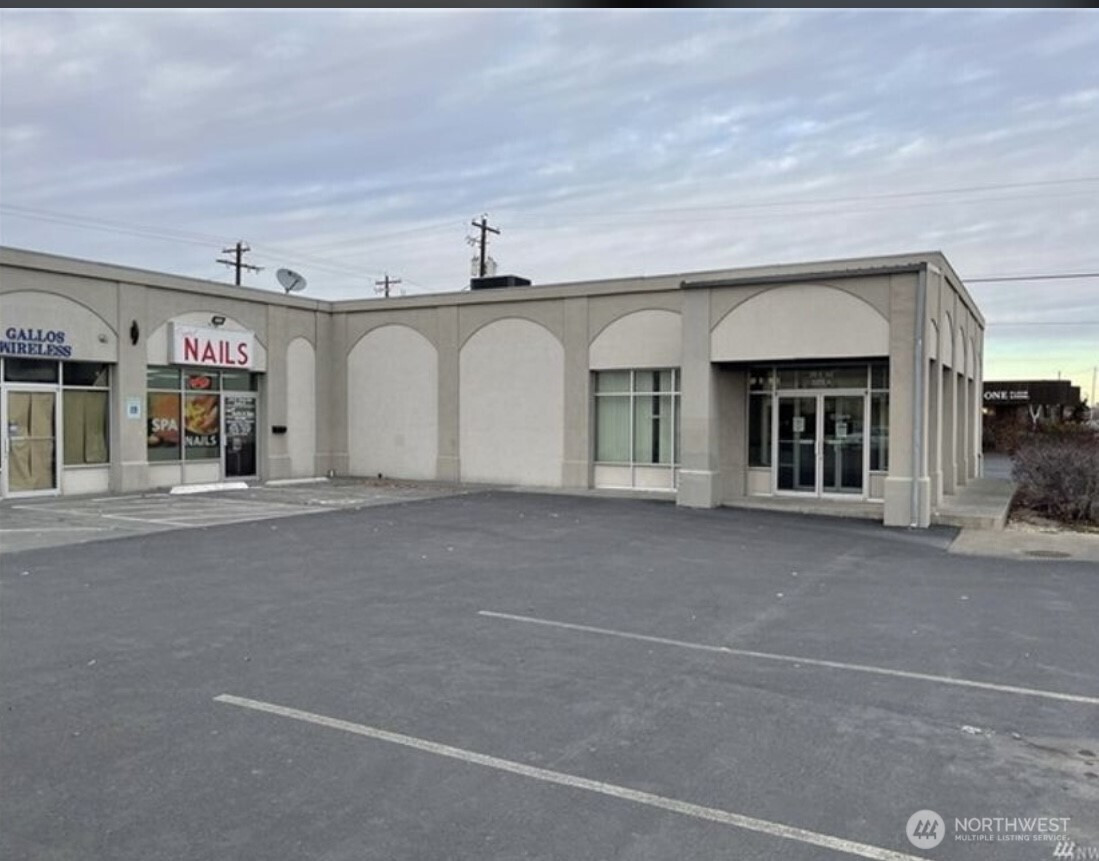210 E 3rd Avenue, Moses Lake, WA 98837
